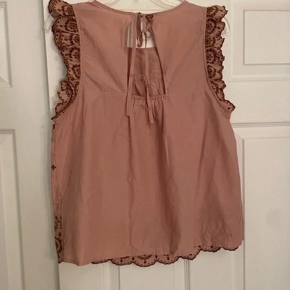 Blush Pink Embroidered Sleeveless Top Size M - Picture 4 of 6